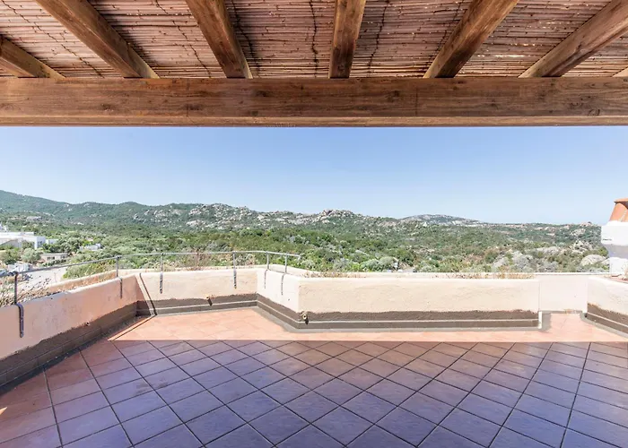 Elegant 3 Bedroom In Porto Cervo Daire