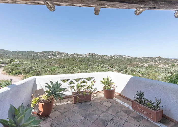 アパート Elegant 3 Bedroom In Porto Cervo リーシャ・ディ・ヴァッカ