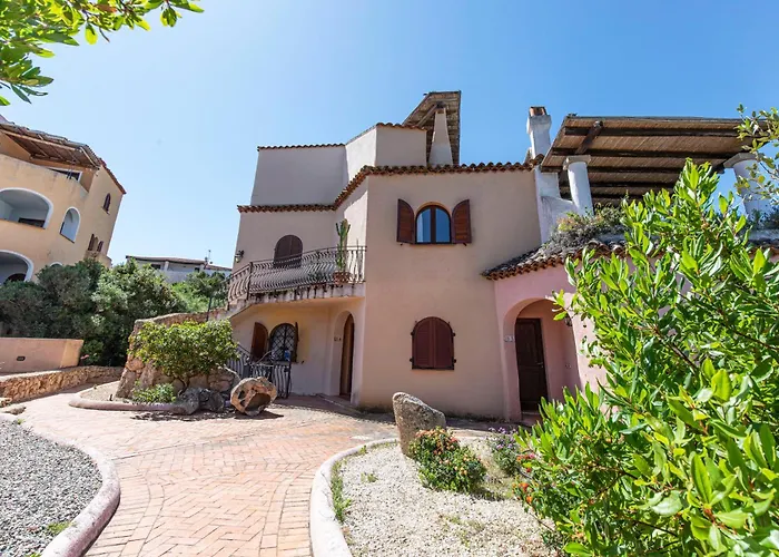 Elegant 3 Bedroom In Porto Cervo Liscia di Vacca